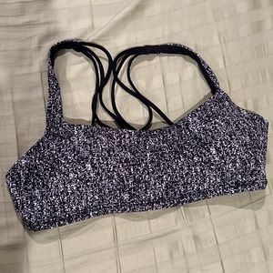 Lululemon Free to be Serene bra -Size 10 - black/white printed